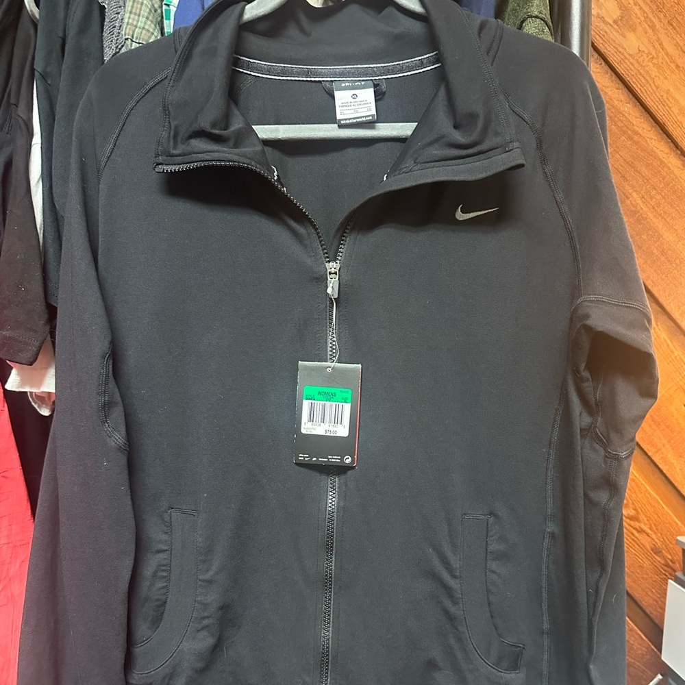 Nike Women’s Dri-Fit Black Zipper Jacket XL NWT